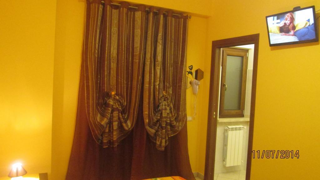 Bed & Breakfast Valeri Артена Стая снимка